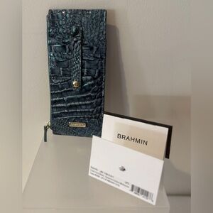 Brahmin Glacier Croc Embossed Wallet 💙
